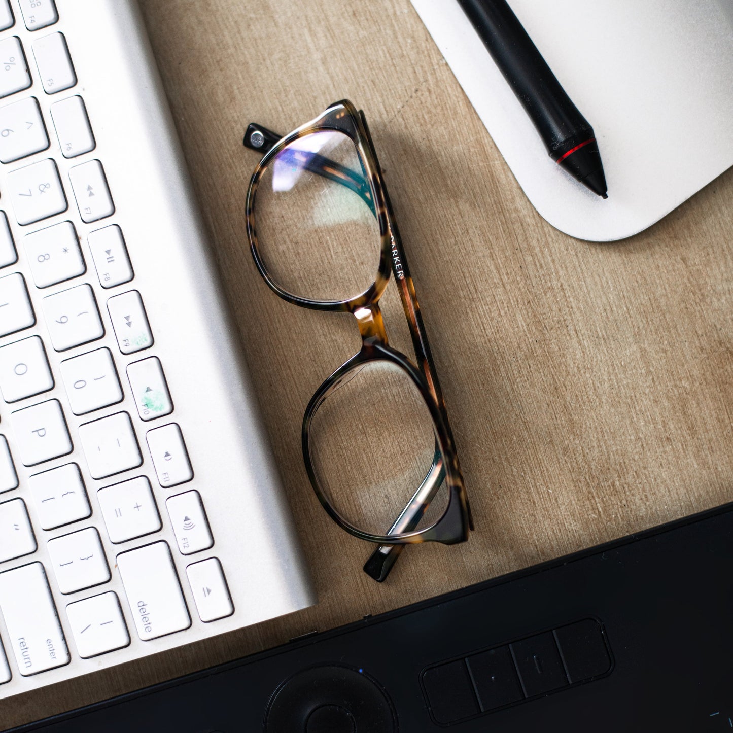 Re-Lens Your Own Frame