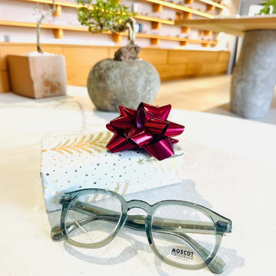 Gift Guide for the 'Planner', the 'Last-Minute Shopper' & Everyone in Between!