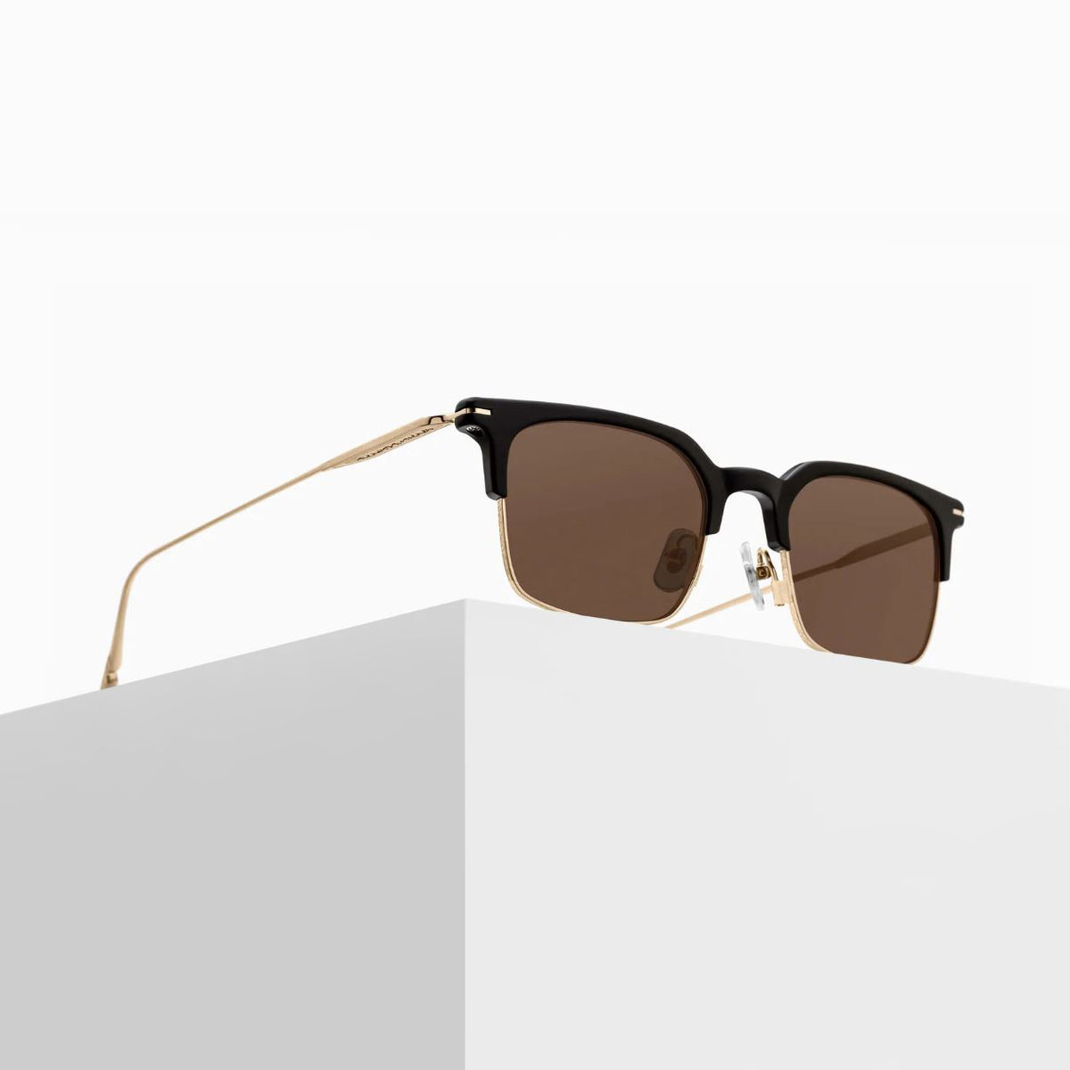 M2075 | Matte Black & Brushed Gold / Brown